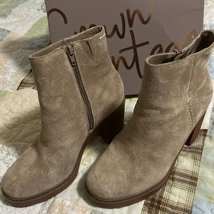 Crown Vintage Taupe Boots